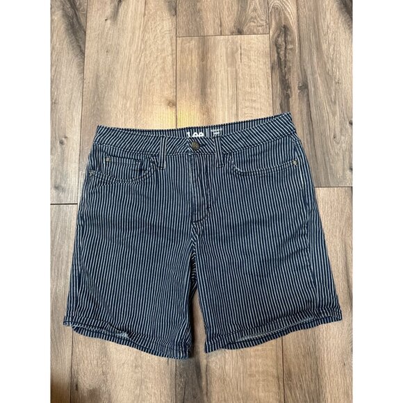 Lee Womens 6 Regular Fit Mid-Rise Blue & White Striped Denim Shorts NormCore - Picture 1 of 5